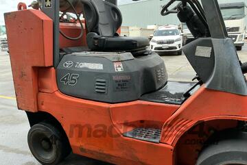 Toyota 2007   7FGCU45 Forklift