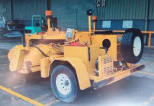 Sewell TB2000ESS side shift , 4cyl Kubota , remote , 2011 model , 90% broom ,