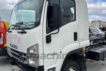 2017 Isuzu FRR 110-260 Cab Chassis