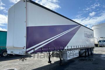1996 Freighter ST3 Tri Axle Flat Top Curtainsider B Trailer