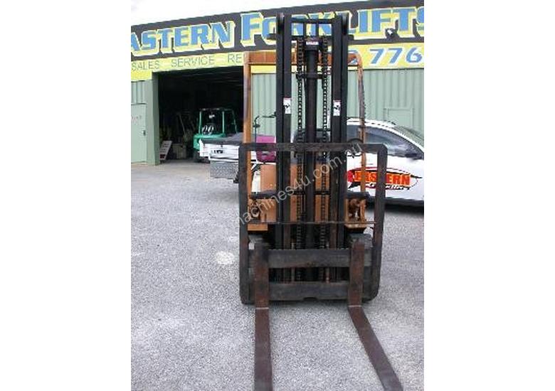 caption Mitsubishi 1.5 Ton Forklift