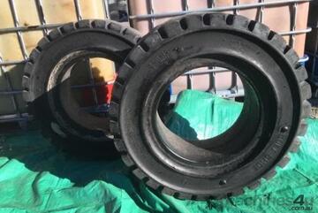Forklift Tyres   Old Stock 250-15 7