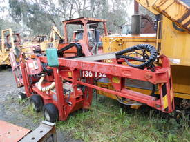 leguan 110 , petrol , 450hrs , 2003 model - picture2' - Click to enlarge