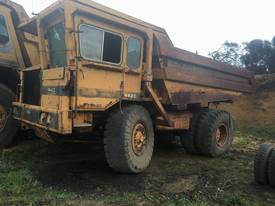 Volvo 442C Rigid Dump Truck - picture1' - Click to enlarge