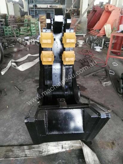 caption A.R.E 35-45ton Concrete Pulveriser Crusher