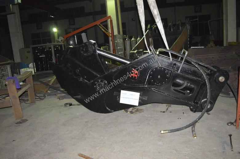 caption A.R.E 35-45ton Concrete Pulveriser Crusher