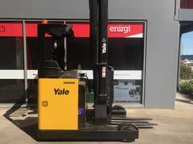 Yale MR20 Reach Forklift Forklift - picture0' - Click to enlarge