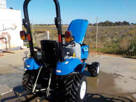 New Holland Boomer 25  - picture1' - Click to enlarge