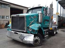 2010 WESTERN STAR 4800FX Full Truck wrecking for parts to be sold - Top Quality great value  - picture0' - Click to enlarge