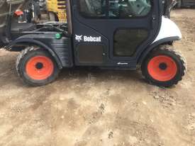 BOBCAT S5600 TOOLCAT - picture2' - Click to enlarge
