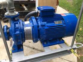 Water Pump Hi-volume 58,000 litres per hour, electric, near new, Irrigation, industrial - picture2' - Click to enlarge