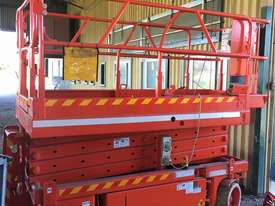Unwanted Genie scissor lift - picture1' - Click to enlarge