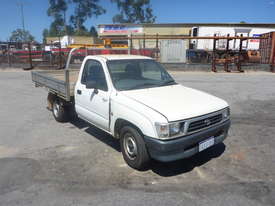 2000 Toyota Hilux 4x2 Tray Top Utility - In Auction - picture0' - Click to enlarge