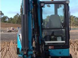 2014 5T Mini Excavator c/w buckets - picture0' - Click to enlarge