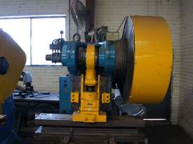 Second hand mechanical POWER PRESS - picture0' - Click to enlarge