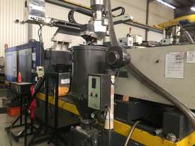 Battenfeld 400T Injection Moulding Machine - picture1' - Click to enlarge