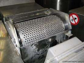 Cheese Grater Machine with Pneumatic Push - picture2' - Click to enlarge