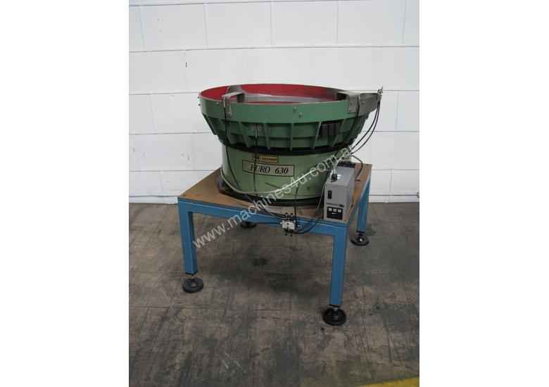 caption Large Vibrating Vibratory Bowl Feeder - RR Fisher