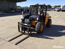 2016 JCB 520-40 - picture2' - Click to enlarge