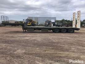 2002 Haulmark 3ST37 Triaxle - picture1' - Click to enlarge