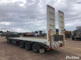 2002 Haulmark 3ST37 Triaxle - picture2' - Click to enlarge