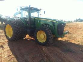 John Deere 8330 - picture0' - Click to enlarge