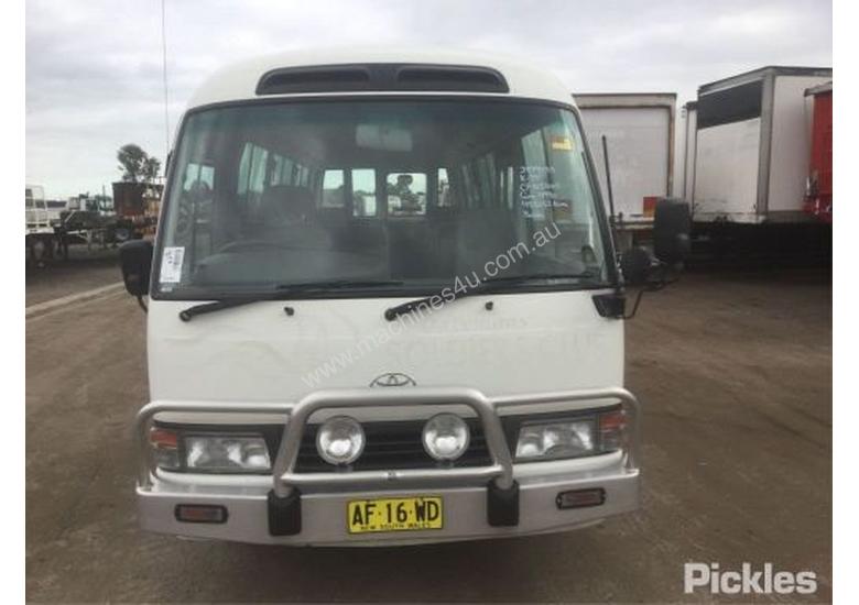 caption 2005 Toyota Coaster 50 Series
