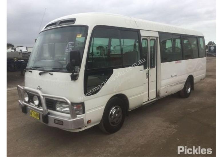 caption 2005 Toyota Coaster 50 Series