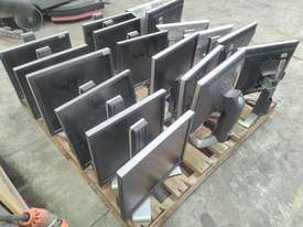 Custom Pallet OF 18 Monitors - picture1' - Click to enlarge