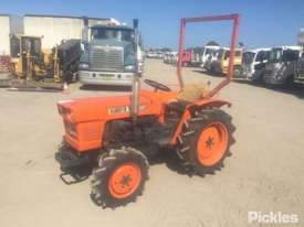 Kubota L1500DT - picture0' - Click to enlarge