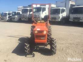 Kubota L1500DT - picture1' - Click to enlarge