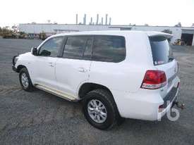 TOYOTA LAND CRUISER Sport Utility Vehicle - picture2' - Click to enlarge