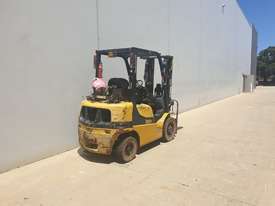 2.5T LPG Counterbalance Forklift  - picture1' - Click to enlarge