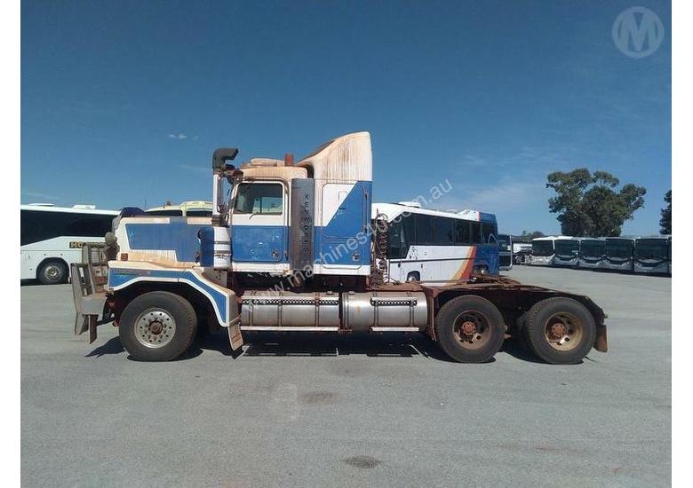 caption Kenworth C 500