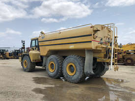 Komatsu HM400 Water Truck - picture1' - Click to enlarge