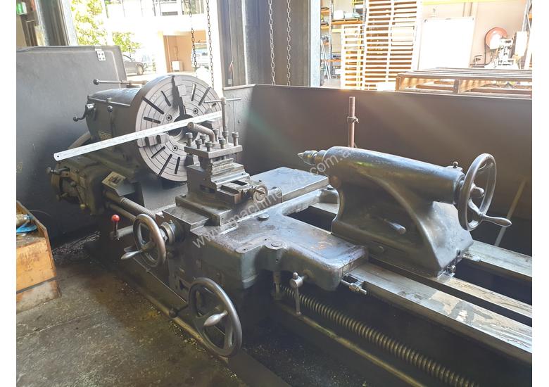 caption FLAT BED LATHE SWING OVER BED APPROX 560 MM 105 MM SPINDLE BORE 3 METER BED