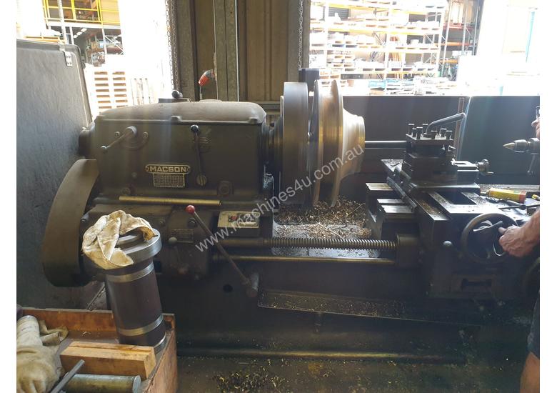 caption FLAT BED LATHE SWING OVER BED APPROX 560 MM 105 MM SPINDLE BORE 3 METER BED