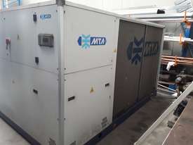 197KW AIR COOLED CHILLER - picture0' - Click to enlarge