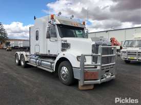 2014 Freightliner Coronado - picture0' - Click to enlarge