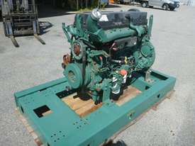 VOLVO D9 385HP TURBOED DIESEL ENGINE (TAD940GE) - picture2' - Click to enlarge