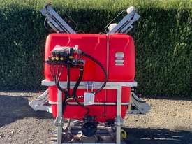 Silvan 1100L Linkage Sprayer  - picture1' - Click to enlarge
