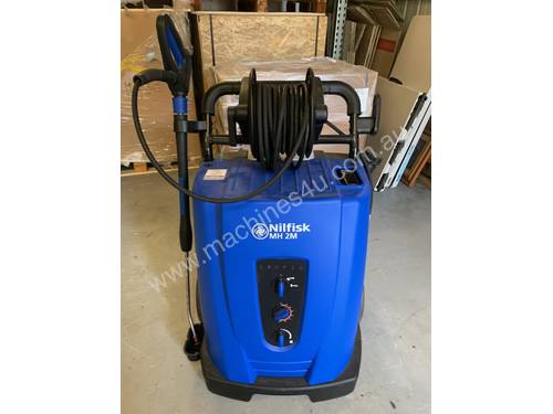 Clearance Special - NEW NILFISK MH2M PRESSURE CLEANER