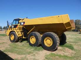 Caterpillar 730 Dump Truck - picture0' - Click to enlarge