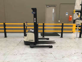 Crown SX3000 Walk Behind Forklift - picture1' - Click to enlarge