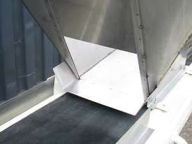 Motorised Belt Conveyor with Hopper Feed - 3.6m long - Adjustable Height Incline - picture2' - Click to enlarge
