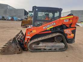 2018 KUBOTA SVL75-2 TRACK LOADER WITH 840 HOURS AND FULL CIVIL SPEC - picture2' - Click to enlarge