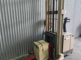 Crown Walkie Reach Truck - picture1' - Click to enlarge