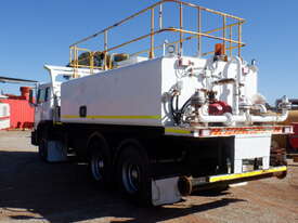 International ACCO 1998 2350 Water Truck - picture2' - Click to enlarge