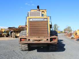 Komatsu WA500-1 Wheel Loader - picture1' - Click to enlarge