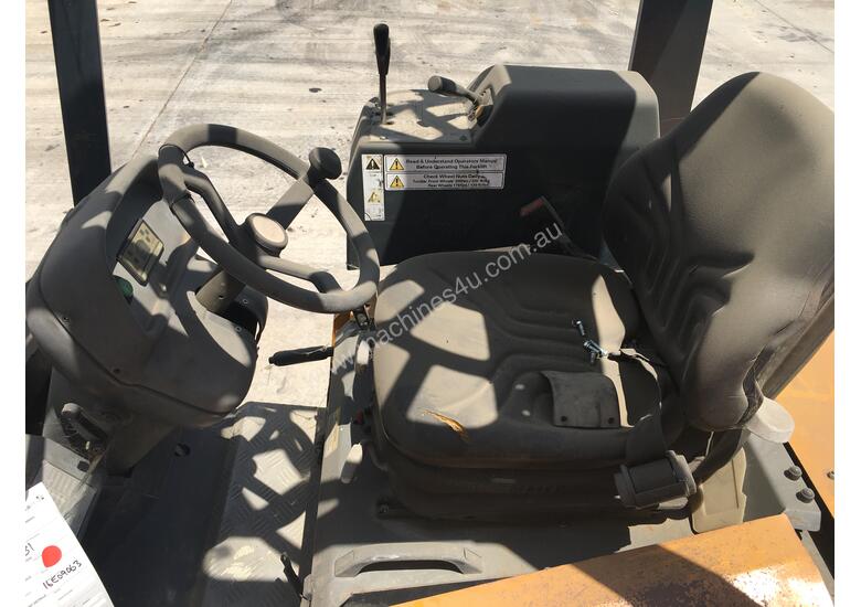 caption 2.0T Battery Electric Narrow Aisle Forklift